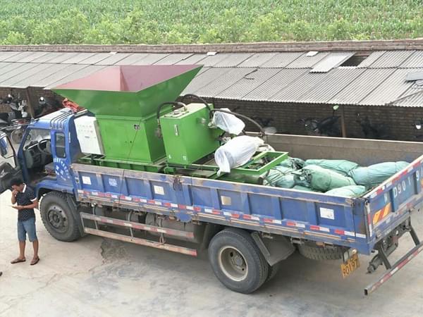 【好品质客户说的算】鲁山养殖场朋友秸秆打包机采购启示